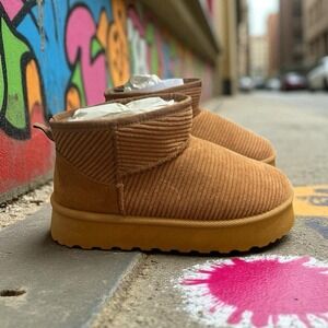 🔥Dirty Laundry ❄️Brown Corduroy Platform Cozy Mini Boots Ribbed Size 8